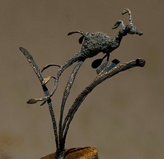 Bronze Weedy Dragon and Weeds bronze weedy dragon merran hughes sculptor